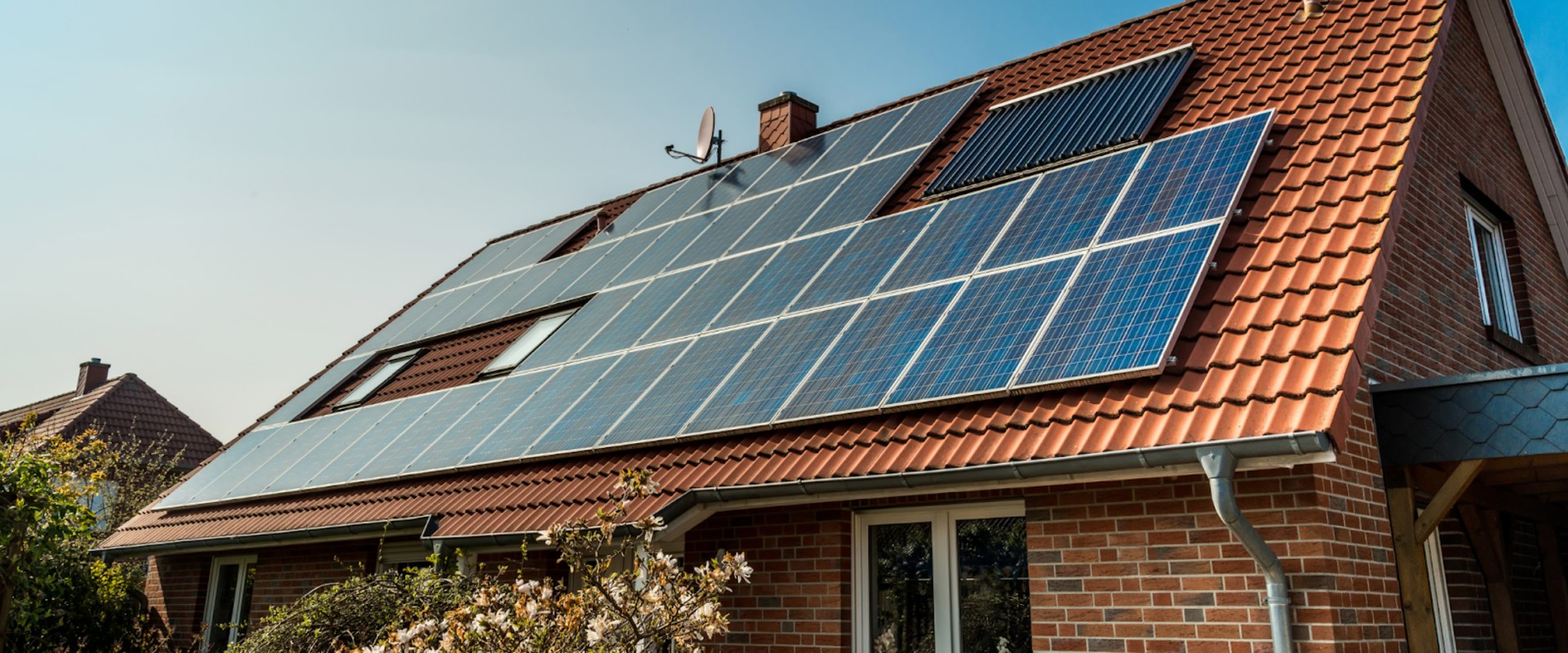 Renewable Energy Options for Homes: How to Save Money and Be Eco-Friendly