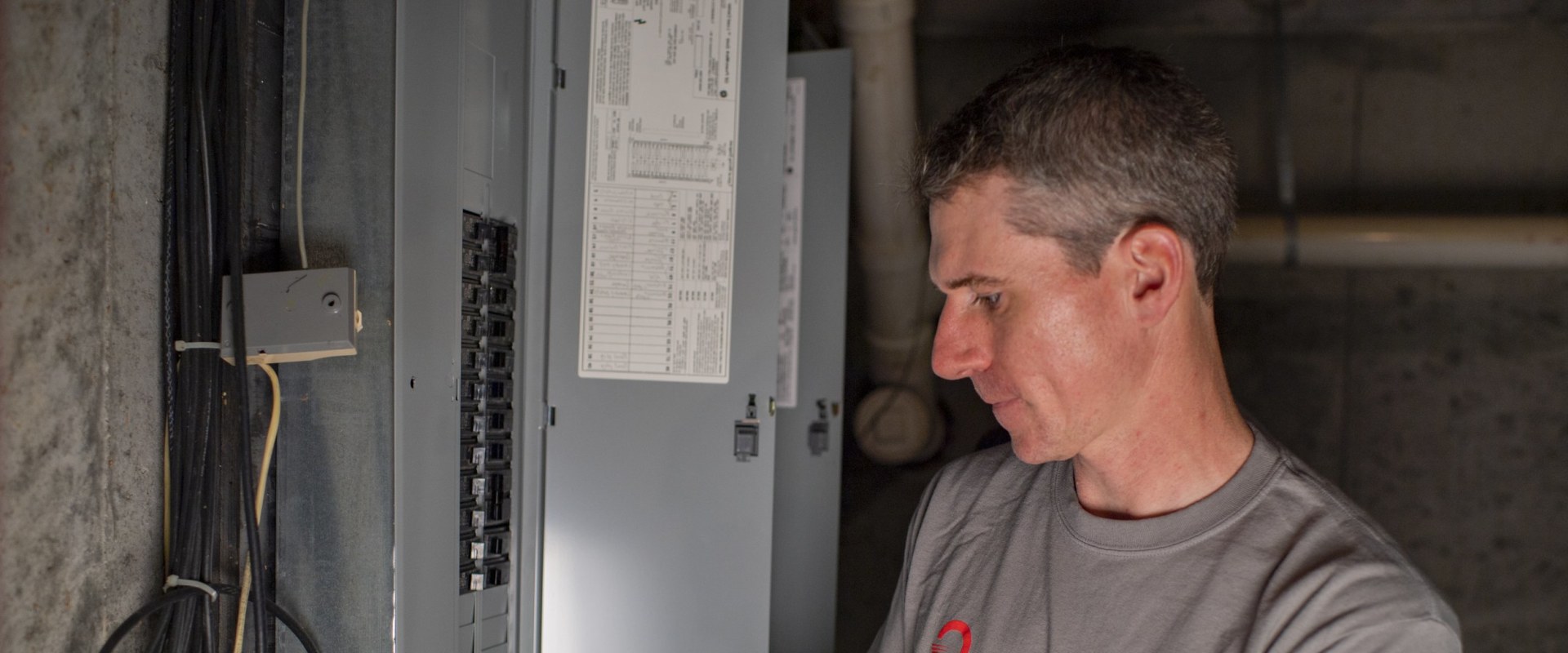Using a Programmable Thermostat to Save Energy and Reduce Utility Bills